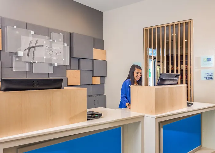 Holiday Inn Express Hotel & Suites Eau Claire North By Ihg